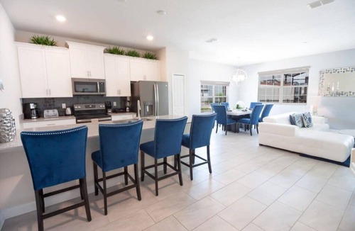 Kissimmee House | Spacious 5-bedroom townhouse in Kissimmee, perfect for family getaways!