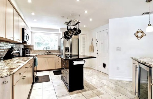 River District House | Spacious 5BR Family Oasis I Luxury Pool I Close to Anna Maria Island