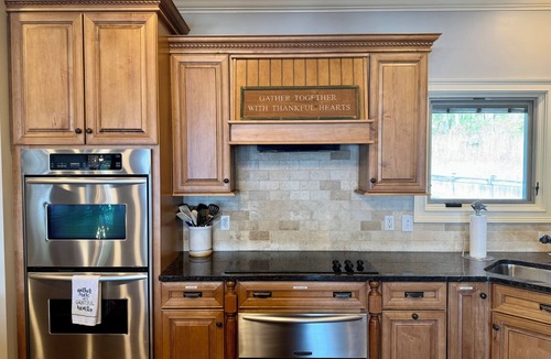 Shady Bay House | Spacious 6BD 4BA Lakehouse. Sleeps 17. Views. Dock. Paddleboards. Screened Porch