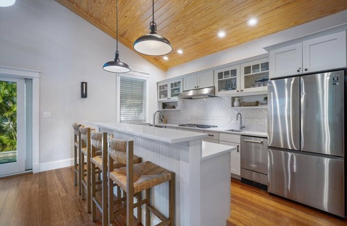 Holmes Beach House | Spacious Beachfront Home in Holmes Beach on Anna Maria Island! Swell Life