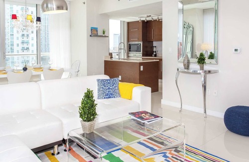 Downtown Miami Apartment | Spacious Brickell Apartment Steps from Riverwalk