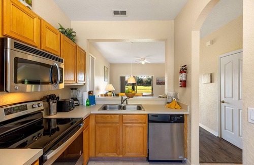 Highlands Reserve House | Spacious End-Unit Townhouse, 2 Master Suites, at Regal Palms, close to Clubhouse