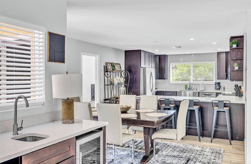 Tropic Palms House | Spacious Palm Paradise Retreat -Heated Pool East Delray - Near The Beach- 4/3