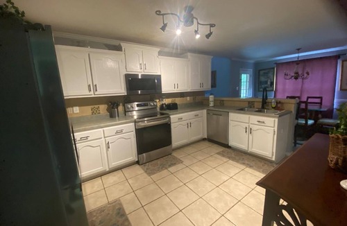 Olive Branch House | Spacious Six-Bedroom House with a Private Pool in Olive Branch
