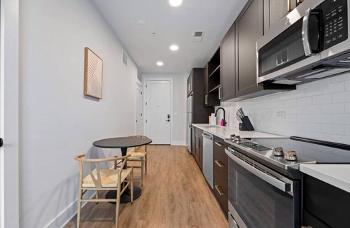Tampa Apartment | Spacious Studio in Midtown/Free Pool and Parking