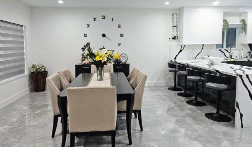 Miami Shores Villa | Spacious Villa with Hot Tub Near MIA Sleeps 12