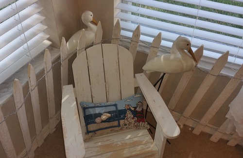 Grand Oaks House | Special summer discounts available NOW! Family-Friendly Heated Pool Escape