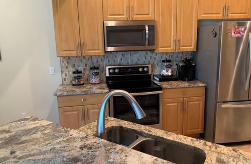 Biggar Condo | Spend the winter in sunny SW Florida in a 3 bedroom 2 bath home