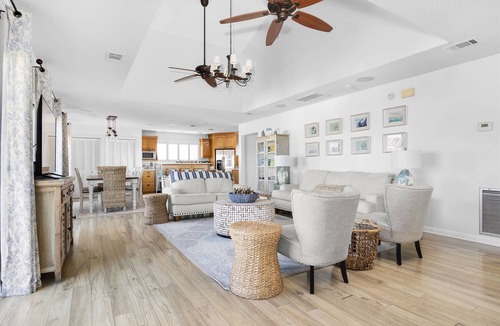 Toilla Segunda House | Spring Break Ready! Pool | Game Room | Sleeps 21