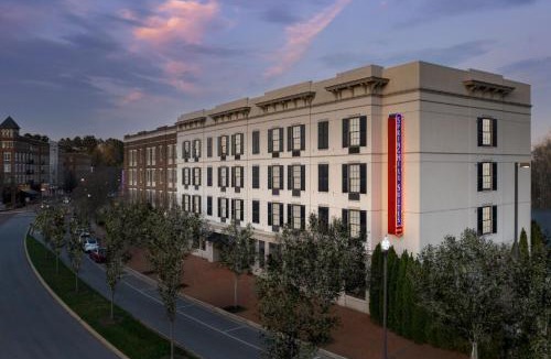 Huntsville Hotel | SpringHill Suites by Marriott Huntsville West/Research Park