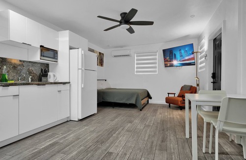 Buena Vista Apartment | Sri House Studio2- Free Parking