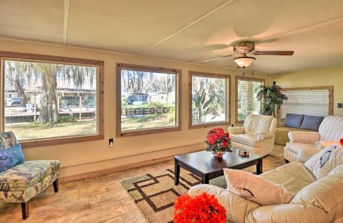 Crescent City House | St Johns River Canal Home w/Grill!