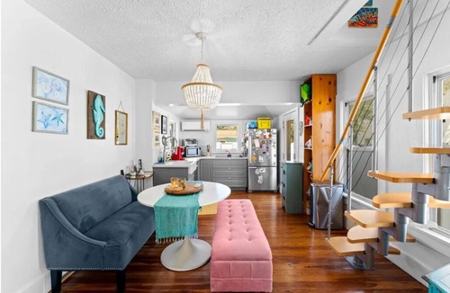 St. Petersburg House | St Pete Oasis w/Private Pool + Stunning Loft - Pet Friendly - Near Beach
