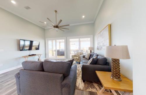 Dauphin Island House | Stay AWhile