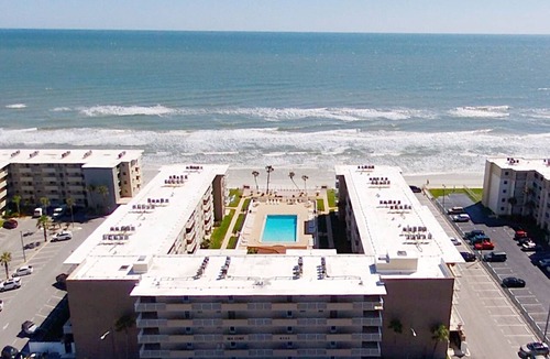 New Smyrna Beach Condo | Steps from the Ocean and Pool on No Drive Beach in New Smyrna