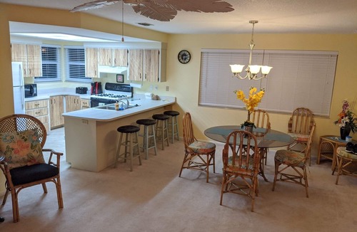 New Smyrna Beach House | Steps to the Beach - Ocean view near restaurants, shops,Flagler Ave,