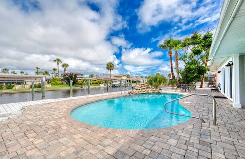 Palm Harbor Estates House | Straight Outta Dockton-Waterfront, Pool and Dock