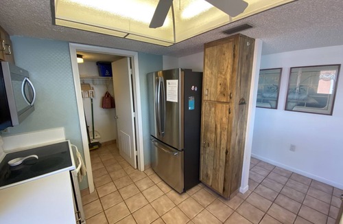 Mid Island Condo | Strandview #304 - Beachfront condo with screened-in patio and amazing view!