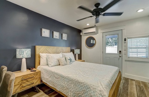 Jacksonville Beach Apartment | Studio | 1BA Spacious & Comfortable Jacksonville Beach House