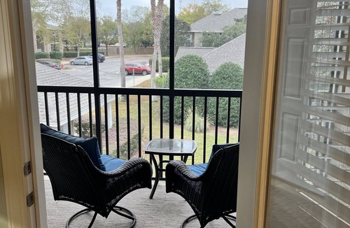 Foley Condo | Stunning 3BR, 2BA luxury retreat with pool view, just 7 miles from the beach!