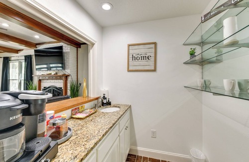 Broadmoor Cottage | Stunning Baton Rouge Home w/Pool: Near Lsu!