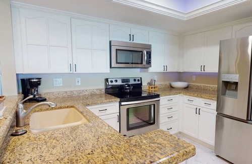 Madeira Beach House | Stunning Beachfront Views, Direct Beach Access, and Swim Spa. Ticket included to Top Attractions.