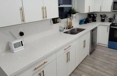 Flagami House | Stunning Big House. Coral Gables. Airport. Huge Patio BBQ.