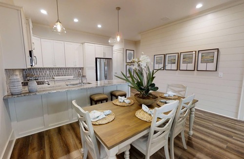 Gulf Shores House | Stunning cottage sleeps 8-10 with communal pool, beach & lagoon views!