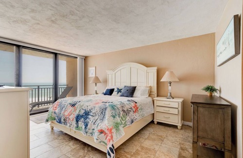 Point East Condo | Stunning Direct Ocean View 5th floor on No Drive Beach w secure parking garage