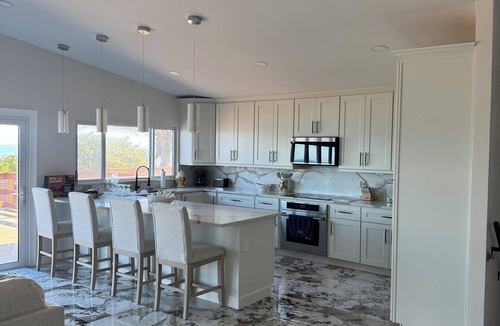 Melbourne Beach House | Stunning Ocean Views! 2-bedroom house, private beach in Melbourne Beach, FL