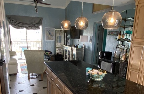 Orange Beach East Condo | Stunning river views + beach access! Quiet owners unit for longer-term rentals