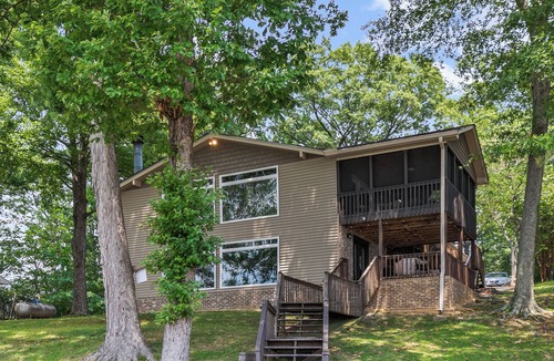 Cropwell House | 💎Stunning Versatile Lakehouse in Cropwell🌊
