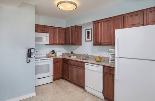 Atlantic City Resort | Stylish 1BR Suite w/Full Kitchen, Resort Pool & Spa - 1 Block to Boardwalk