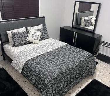 Allapattah Apartment | Stylish 1BR w Free Parking, near Wynwood & DT