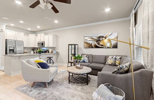 South Pensacola House | Stylish Modern Retreat in Downtown w/Pool, 3 Bedroom, 2.5 bath, free parking