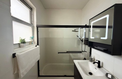 North Beach Apartment | Stylish Newly Renovated Boutique 202–Walk to Beach