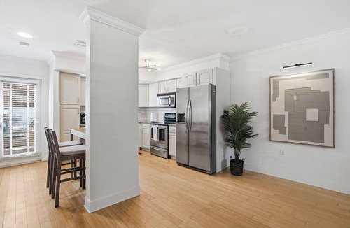 SoHo House | Stylish S. Tampa Townhouse - Fire Pit + Grill - Walk to SoHo