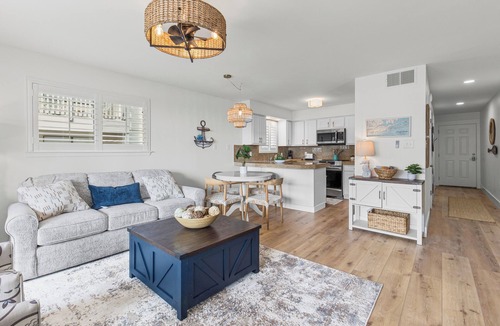 Orange Beach East Condo | Stylish Updated Riverfront Condo with Pool & Beach Access, Orange Beach, Al