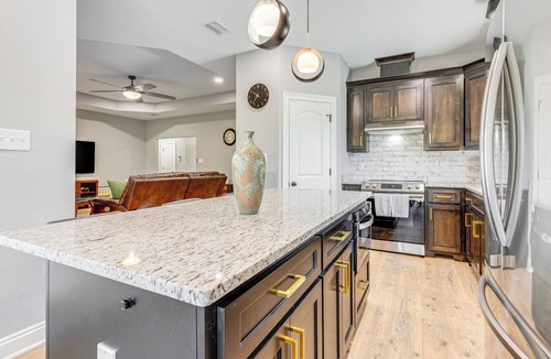 Saint Elmo House | Suburban Bliss! Cozy Home w/Neighborhood Perks