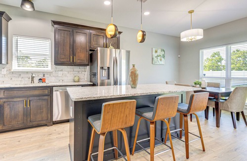 Saint Elmo House | Suburban Bliss! Cozy Home w/Neighborhood Perks