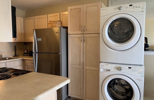 Thomas Drive Condo | 🏝Summer Vacation - Summit 3RD FLOOR BEACH CHAIRS INCLUDED! Beach Front Fun PCB
