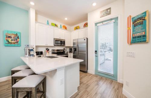 West Kissimmee House | Sun Baked Cottage With Hot Tub Near Disney With Margaritaville Resort & Island H2O Access - 8089Dr