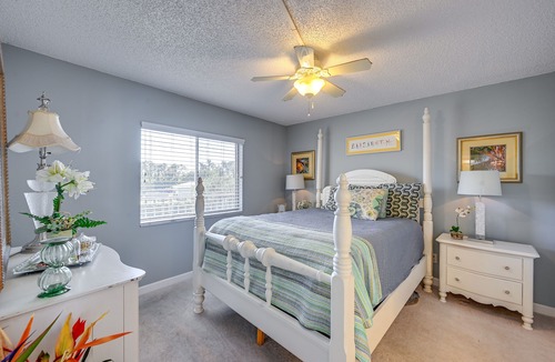 Bonita Springs Condo | Sunny Bonita Springs Condo w/ Balcony - Near Golf!
