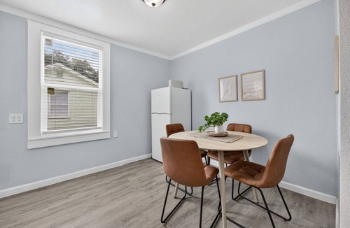 South Pensacola Cottage | Sunny Pensacola Studio Near Beach & Downtown