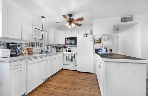 Port Canaveral Apartment | Sunny Side Stay – Steps from the Beach 28-Day Minimum