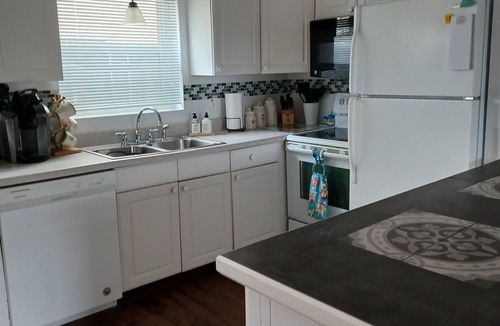 Port Canaveral Apartment | Sunny Side Stay – Steps from the Beach 28-Day Minimum
