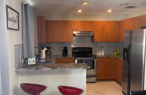 Pinellas Park House | Sunny Stay Near St. Pete Beaches