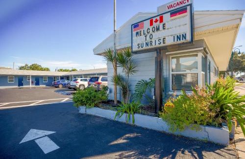 Le Barons Of Titusville Hotel | Sunrise Inn by OYO Titusville FL