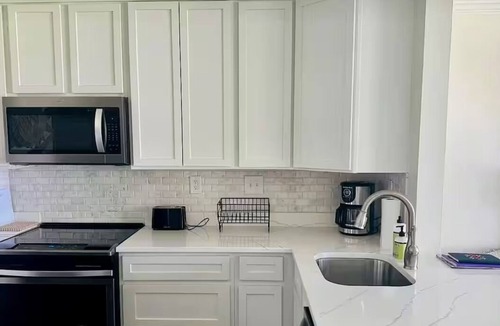 Daphne Apartment | Sunset Bay~Bay/Sunset View Condo in Daphne, AL