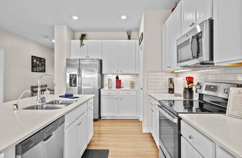 Maxwell House | Sunset Oasis - Water Views + Fenced Yard